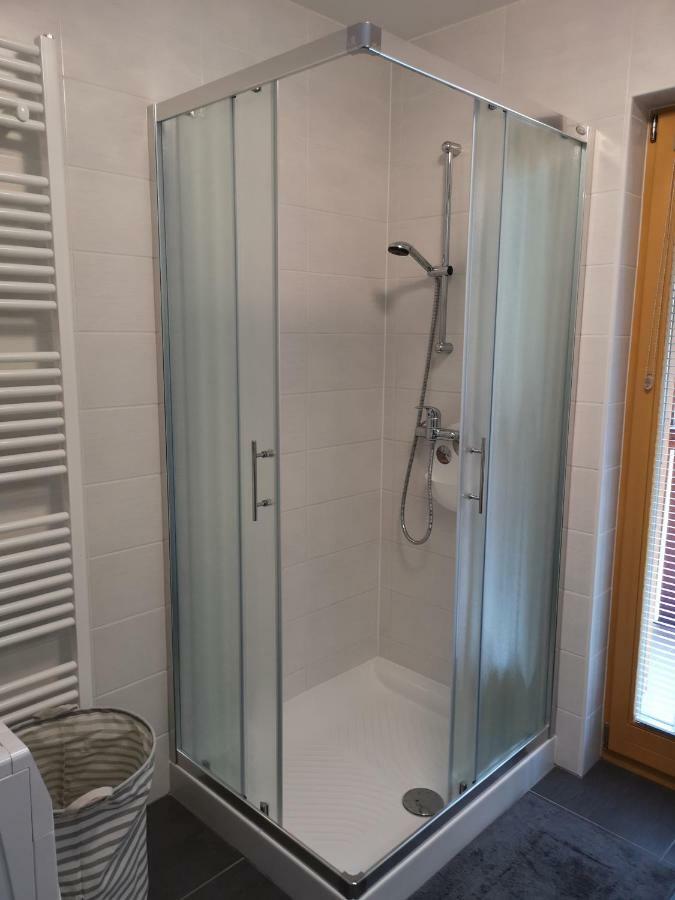 Apartma Lucijana Мойстрана Екстериор снимка
