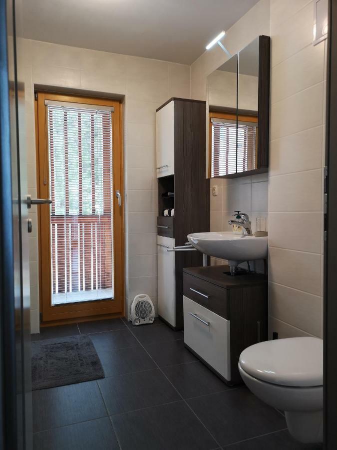 Apartma Lucijana Мойстрана Екстериор снимка